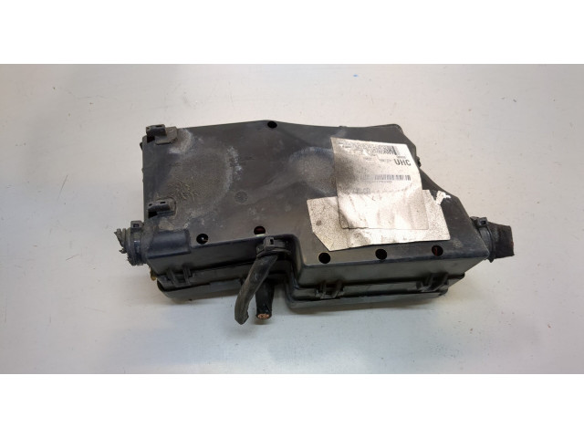 Блок предохранителей  Ford Focus 2 2008-2011      3M5T14A076AG   