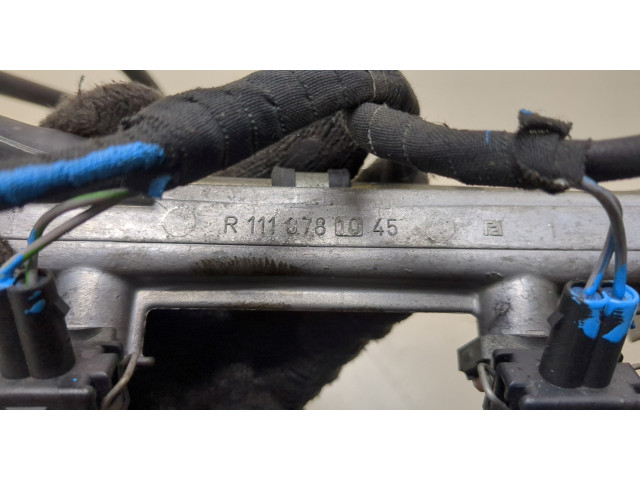 Форсунка топливная  Mercedes CLK W208 1997-2002    A0000788523, A1110702195, A1110701895     