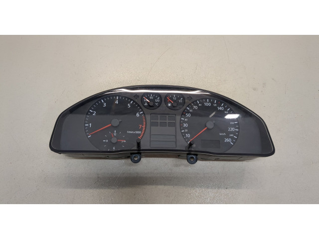 Панель приборов  Audi A4 (B5) 1994-2000       8D0919861C     