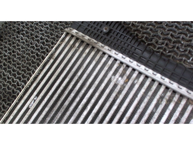Интеркулер  Volkswagen Tiguan 2011-2016 2.0  3C0145805R    