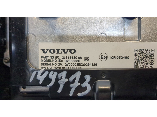 Дисплей бортового компьютера  Volvo XC40        