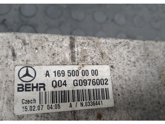 Интеркулер  Mercedes B W245 2005-2012 2.0  a1695000000    