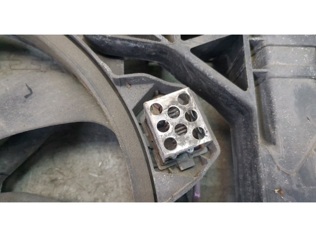 Замок капота  Renault Megane 3 2009-2016     