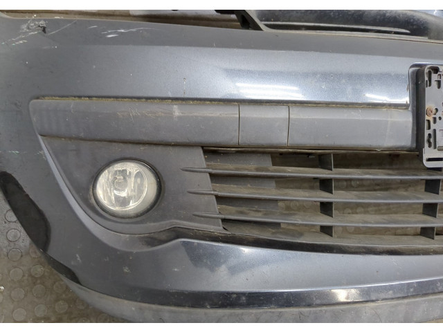 Решетка радиатора  Renault Clio 2005-2009          