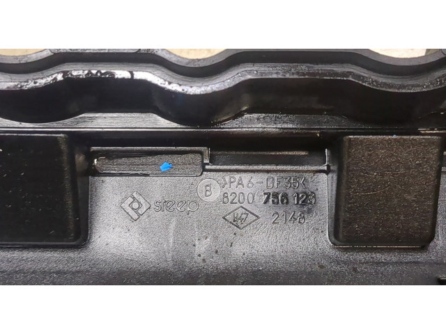 Клапанная крышка двигателя ДВС  Renault Megane 3 2009-2016 1.5     