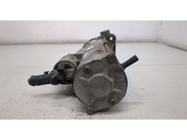 Стартер  Mitsubishi Pajero / Montero 2000-2006 3.2  ME204424   