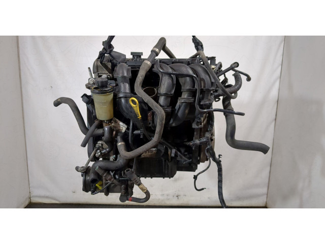 Клапанная крышка двигателя ДВС  Volvo C30 2006-2010 1.6     