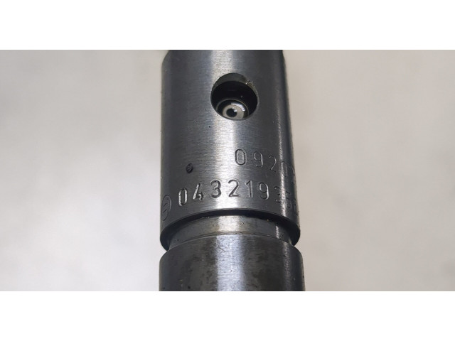 Форсунка топливная  Saab 9-3 2002-2007    9196701, 90573868     