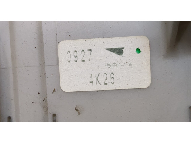 Блок предохранителей  Toyota RAV 4 2000-2005           