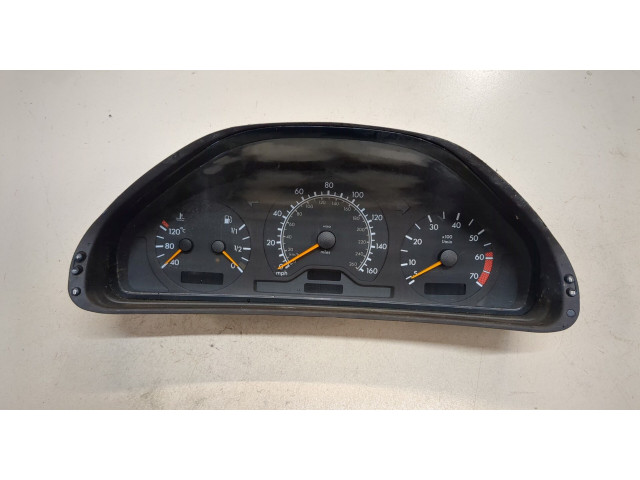 Панель приборов  Mercedes CLK W208 1997-2002       A2085400411     