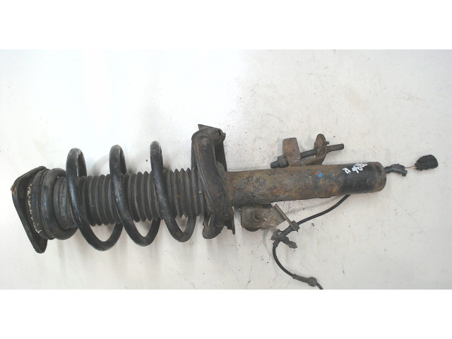 Стойка амортизатора  Ford Focus 3 2011-2015      1.6  дизель