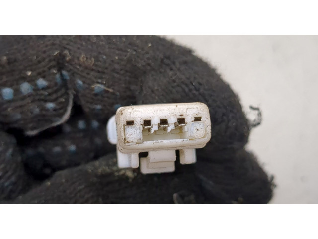 Зеркало боковое  Toyota Avensis 1 1997-2003  правое           8790105012, 8791505010