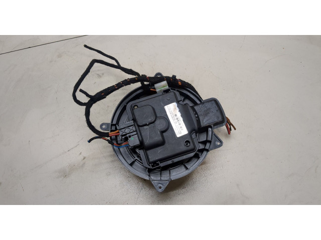 Моторчик печки  Mercedes ML W164 2005-2011 A1648350207, A1648350407, A1648350607      A1648350207, A1648350407, A1648350607   