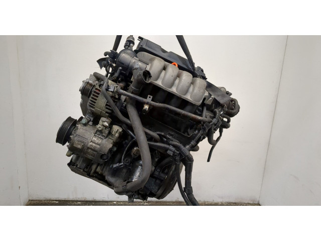 Генератор  Volkswagen Touran 2003-2006       06F903023FX    