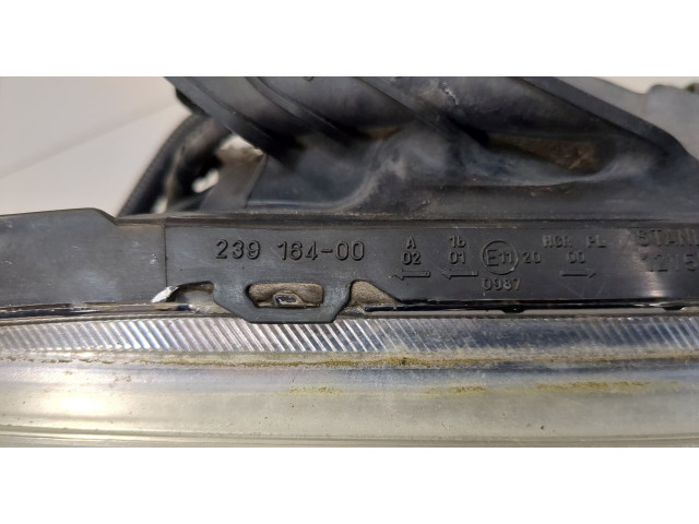Фара передняя  Honda CR-V 2002-2006 правая 