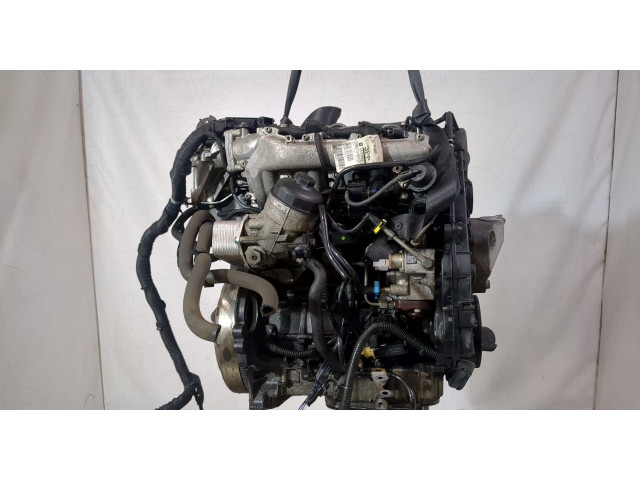 Клапанная крышка двигателя ДВС  Opel Astra J 2010-2017 1.7     