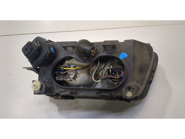 Фара передняя  Audi A3 (8L1) 1996-2003 правая 
