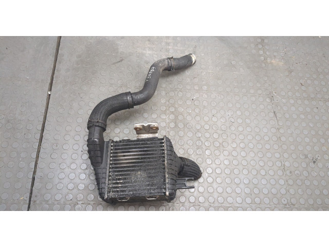 Интеркулер  KIA Sportage 2004-2010 2.0      