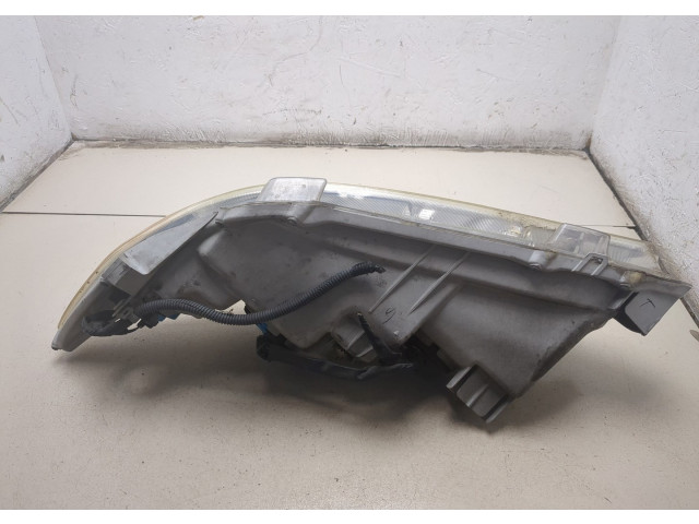Фара передняя  Toyota Camry V40 2006-2011 правая 