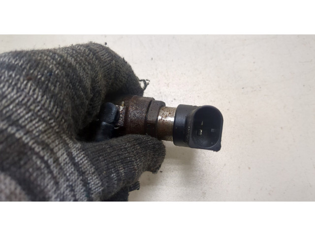 Форсунка топливная  Volkswagen Touran 2010-2015    03L130277S     