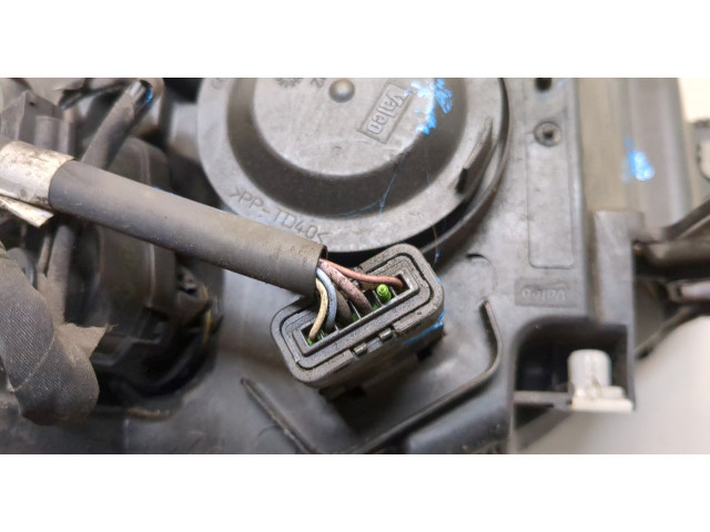 Фара передняя  Renault Scenic 2009-2012 правая 