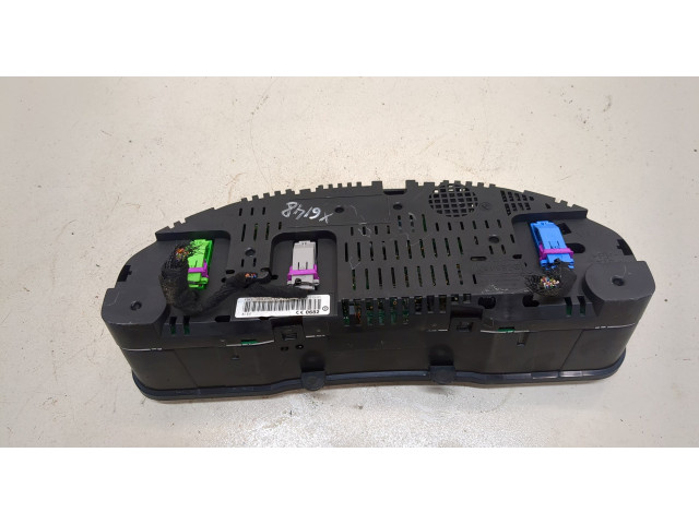 Панель приборов  Audi A6 (C5) Allroad 2000-2006       4B0920981LX     