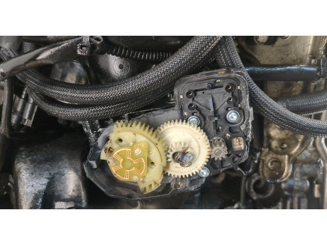 Генератор  Mercedes C W204 2007-2013           