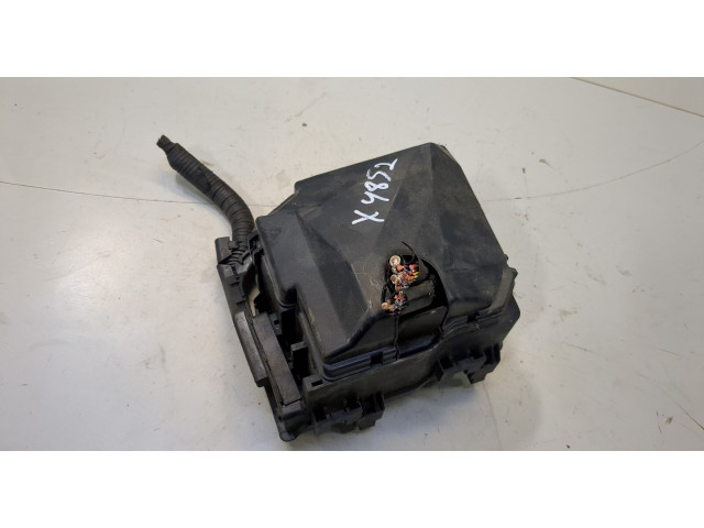 Блок предохранителей  Honda Civic 2006-2012          1.8