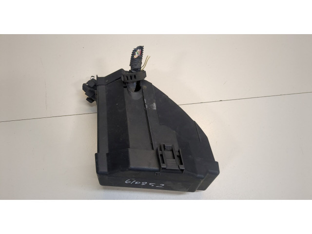 Блок предохранителей  Renault Megane 1996-2002         