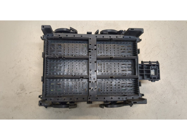 Блок предохранителей  Chevrolet Tahoe 2014-2021      23418066   
