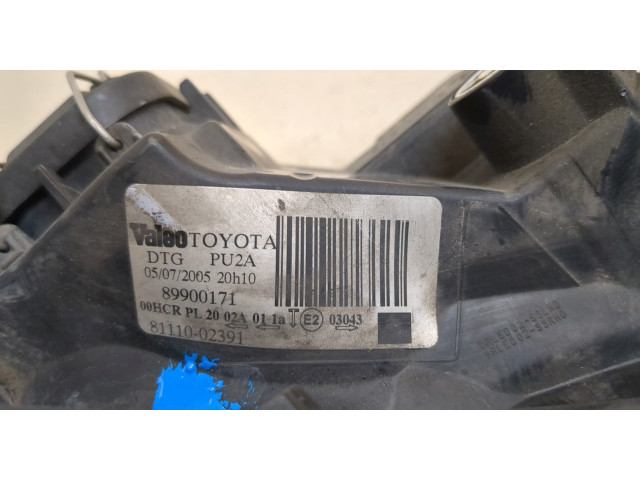 Фара передняя  Toyota Corolla E12 2001-2006 правая 