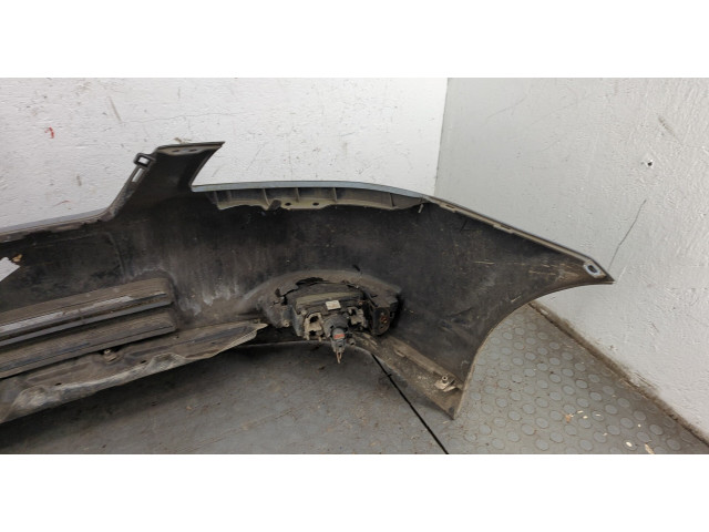 Бампер  Toyota Corolla E12 2001-2006 передний   