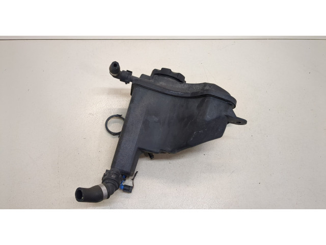 Бачок расширительный  BMW 3 E90, E91, E92, E93 2005-2012 17138570079, 8570079   