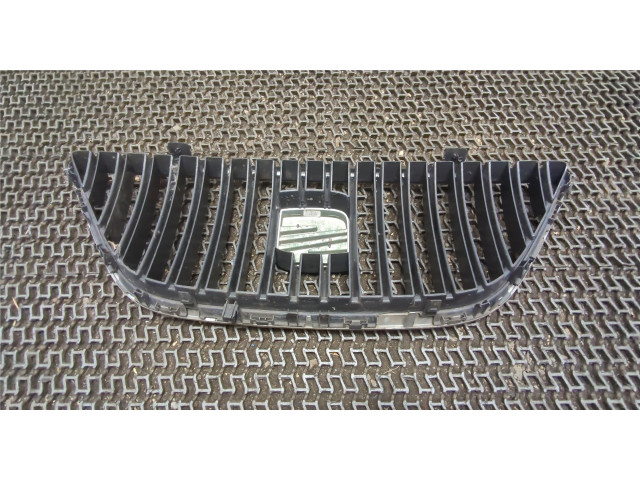 Решетка радиатора  Seat Exeo         2 3R0853651