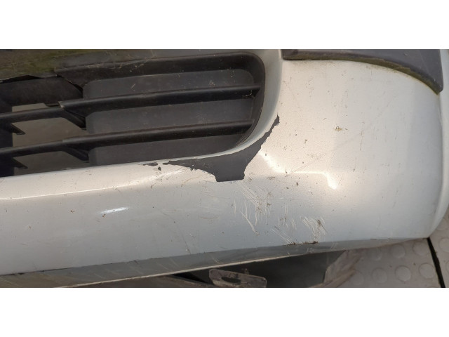 Бампер  Renault Megane 2 2002-2009 передний   