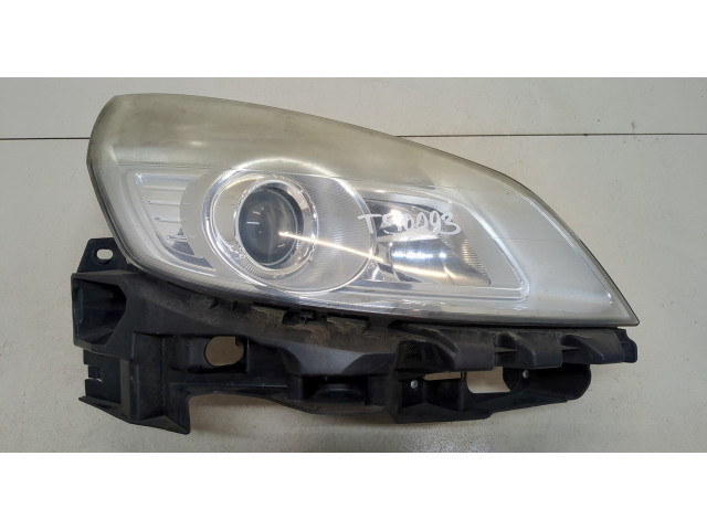 Фара передняя  Renault Scenic 2003-2009 правая 