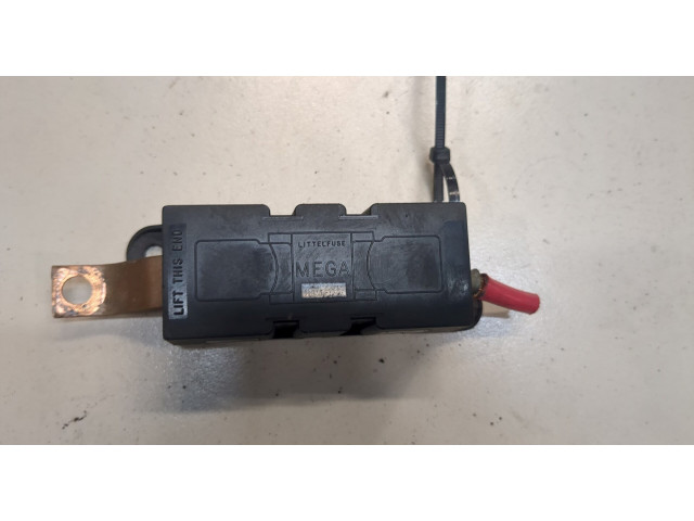 Блок предохранителей  Renault Trafic 2001-2014          1.9