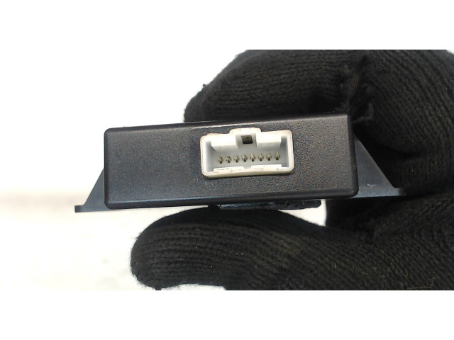 Блок комфорта  Renault Megane 3 2009-2016      8200261824    