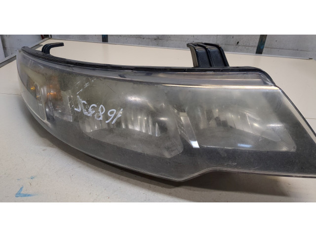 Фара передняя  KIA Cerato 2009-2013 правая 