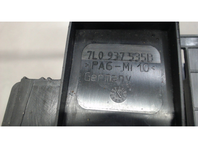 Блок реле  Volkswagen Touareg 2007-2010      7l0937535b    4.2