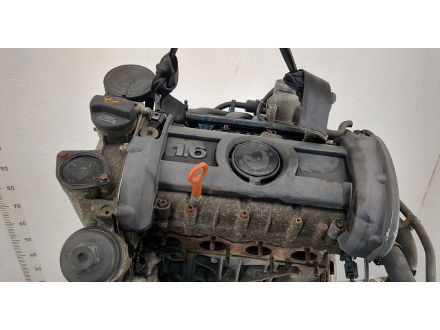 Форсунка топливная  Skoda Roomster 2006-2015         