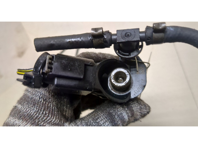 Форсунка топливная  Mercedes ML W164 2005-2011    A6420700587     