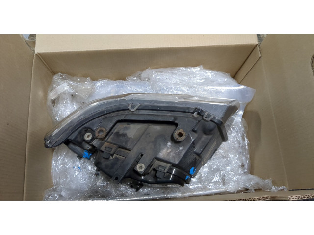 Фара передняя  Land Rover Freelander 2 2007-2014 левая 