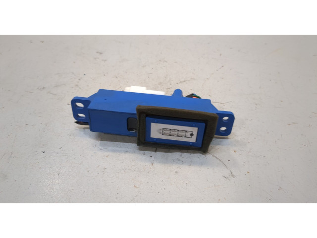 Блок комфорта  Toyota Camry V40 2006-2011      8805122010, 0448100151  