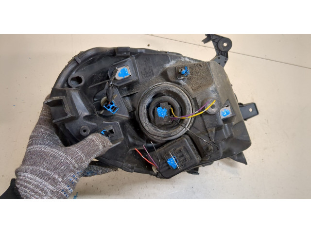 Фара передняя  Nissan Micra K12E 2003-2010 правая 