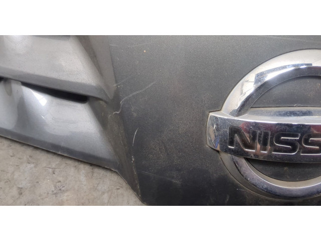 Решетка радиатора  Nissan Note E11 2006-2013          