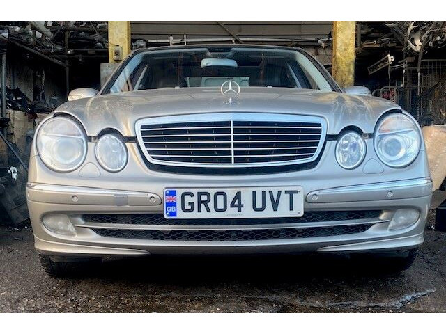 Стойка амортизатора  Mercedes E W211 2002-2009      3.2  дизель