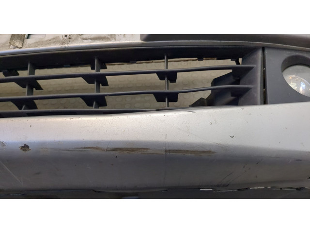 Бампер  Renault Megane 2 2002-2009 передний   7701476892
