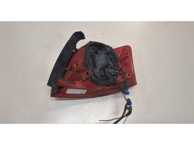 Задний фонарь     r1ds1022a01   Seat Exeo 