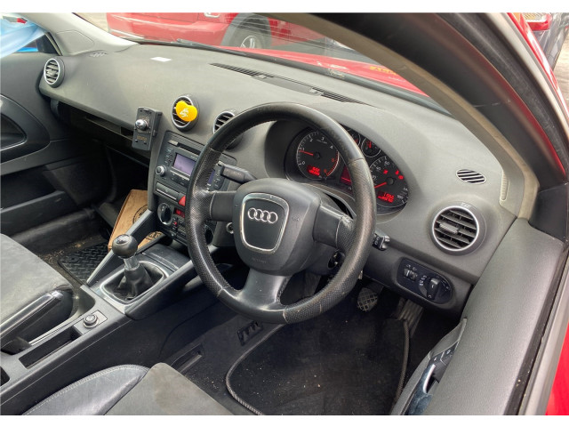 Интеркулер  Audi A3 (8PA) 2004-2008 1.9  1K0145803L    